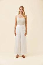 Anita Pant - White