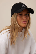 Pip Everyday Cap - Black/Ecru Stitch