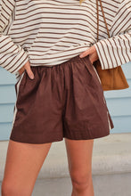 Mila Short - Chocolate