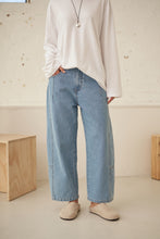 Demi Barrel Jean - Vintage Blue
