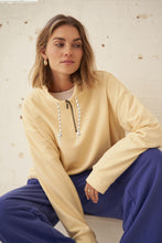 Eva Sporty Half Zip - Butter