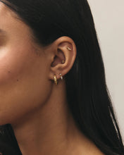 Michelle Hoops - Gold