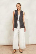 Halcyon Vest Oyster