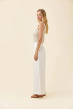 Anita Pant - White