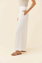 Anita Pant - White