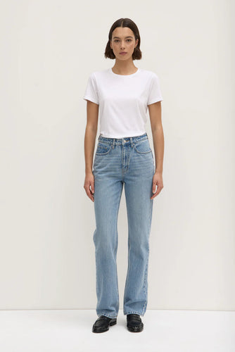 Women's Classic Straight Leg Jean - Indigo Fade