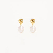 ENDLESS GRACE PEARL DROP EARRINGS GOLD