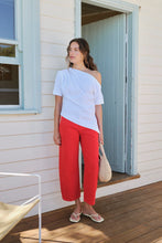 Demi Barrel Jean - Crimson